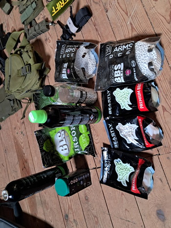 Image 4 pour Compleet airsoft set. Alles erop en eraan!!!