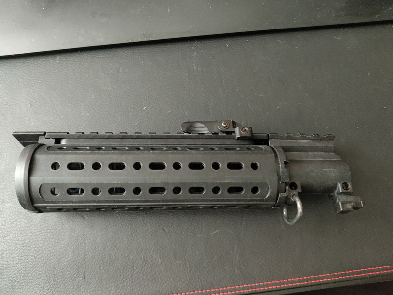 Afbeelding 1 van M4 handguard met extender