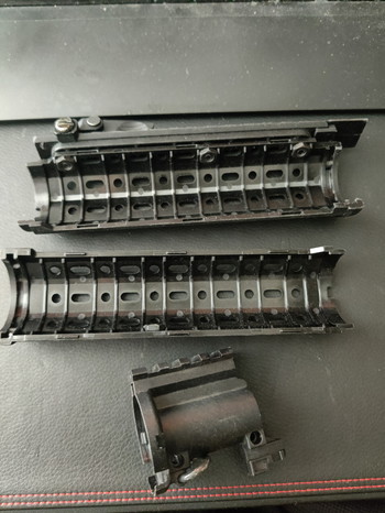 Afbeelding 3 van M4 handguard met extender