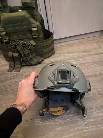 Image 4 pour Plate carrier + helm OD groen