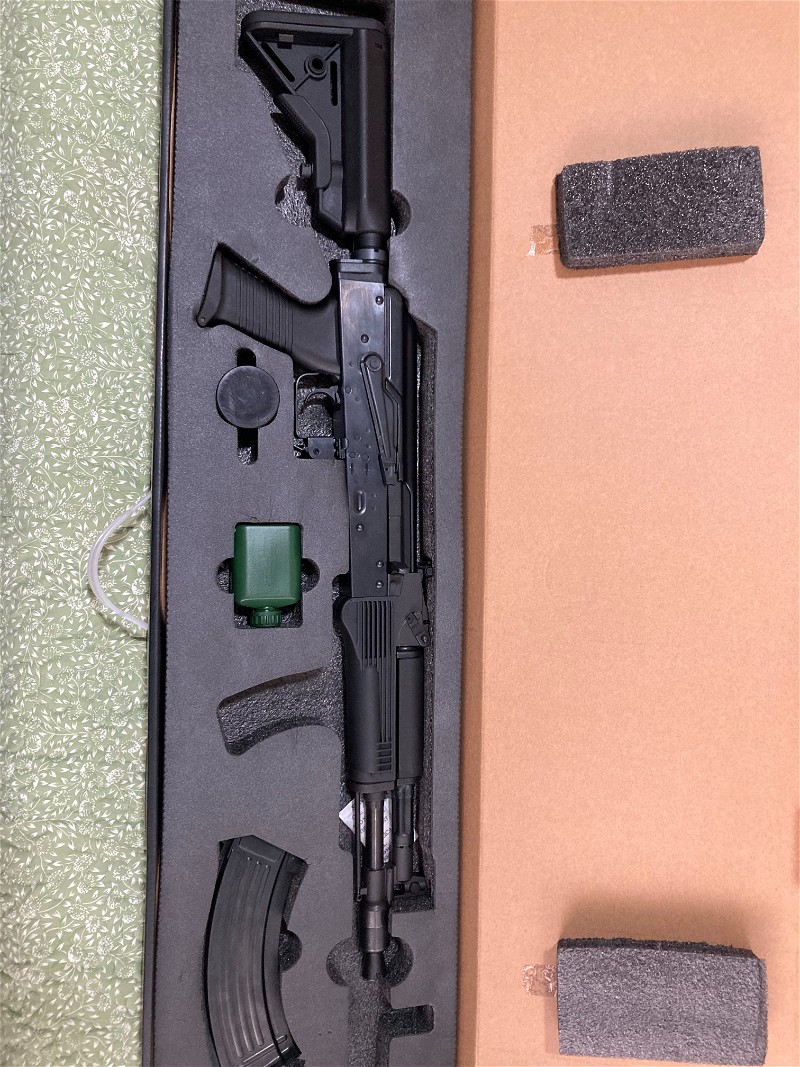 Afbeelding 1 van E&L AK105 PMC Tapco grip + telescopic buffer tube COMPLETELY NEW IN BOX