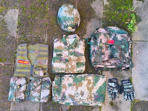 Bild für Original China PLA Uniform and Equipment
