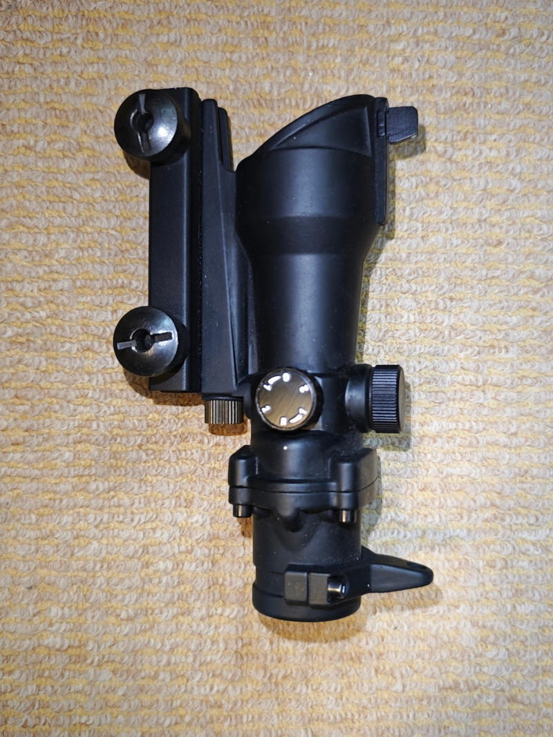 Image 1 for Acog Scope met Iron sights