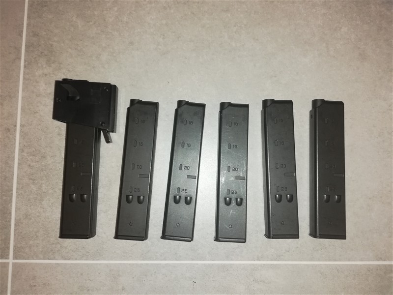 Image 1 for M4 9mm adapter + mags