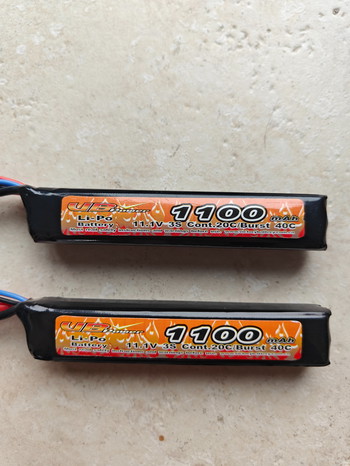 Image 2 for Twee VB Power 11.1 LiPo batterijen (deans)