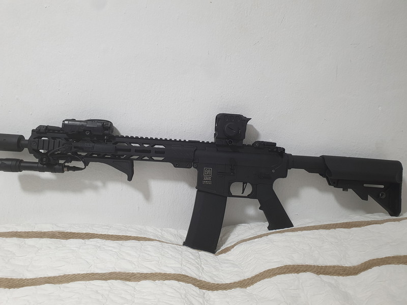 Imagen 1 de AEG Specna Arms FLEX con batería y extras
