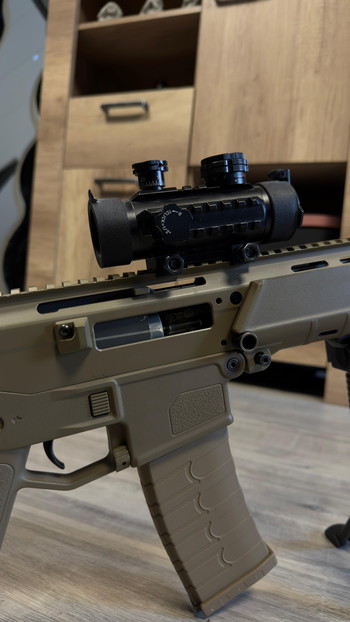 Imagen 3 de In uitstekende staat airsoft geweer, inklapbaar inclusief koffer, optic en onderstuk