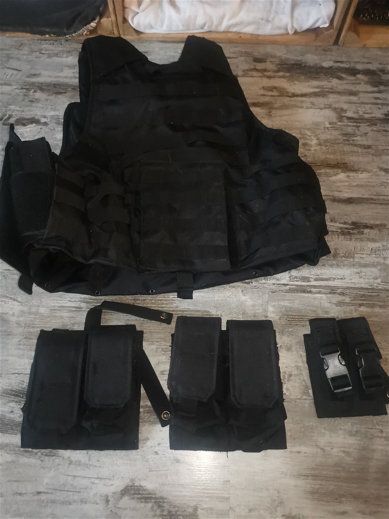 Image 1 for Plate carrier met meerdere pouches