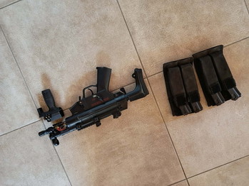 Image 2 for CYMA MP5K met stock