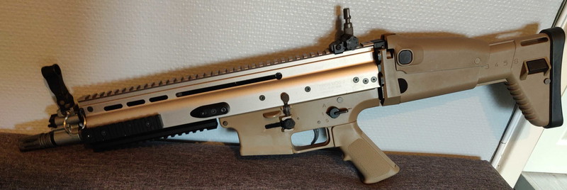 Image 1 for Scar-L ( 360+FPS Precision barrel, joules instelbaar met NPAS, Full-metal, GBB CO2, 4 mid-cap CO2 mags)