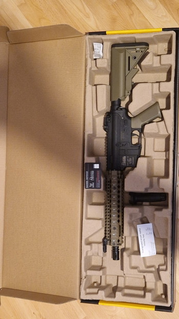 Afbeelding 2 van Airsoft rifle Specna Arms Daniel Defense MK18 SA-C19  Half-tan 0,5 Joule