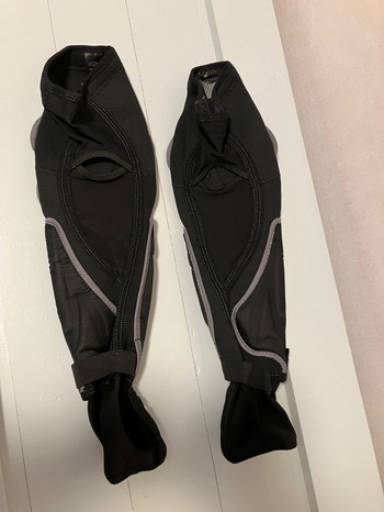 Imagen 2 de Dye PERFORMANCE ELBOW PADS Black | Medium size | Splinternieuw