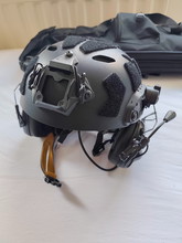 Image for Plate carrier, helmet, earpro with a radio