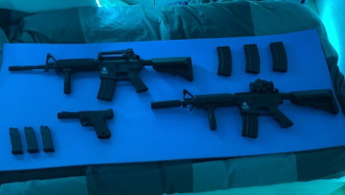 Afbeelding van Gehele Airsoft Verzameling Te Koop! 3 replicas, silencer, ammo, magazijnen, tracer unit etc
