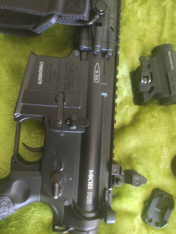 Bild 3 für Daniel Defense MK18 RIII (EMG) + extra mags and airsofting kit