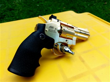 Afbeelding 3 van Gold revolver Dan Wesson 2.5inch