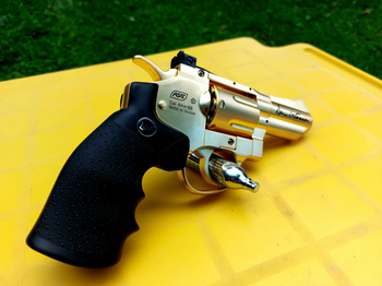 Imagen 3 de Gold revolver Dan Wesson 2.5inch