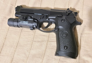 Bild für M9 Full Metall GBB High Power + Light