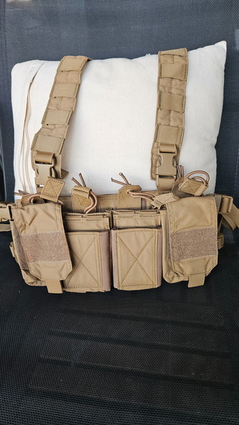 Afbeelding 3 van Warrior plate carrier met aanpasmogelijkheden tan