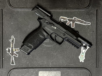 Imagen 3 de PROFORCE P320 M17 GBB (Threaded barrel & RMR plate)