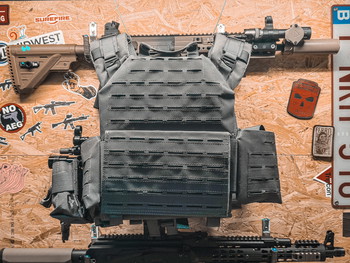 Afbeelding 6 van 2x Plate Carrier (Warrior Assault Systems & Invader Gear)