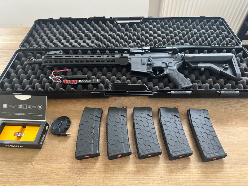 Image 1 for VFC Avalon Carbine mit Gate Titan V2 Vollmetall und 5 Hexmags