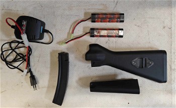 Image 3 pour G&G MP5 met adjustable stock en handguard met triple rails