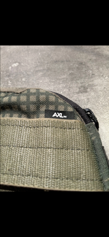 Image 4 for QILO & AXL top zipper