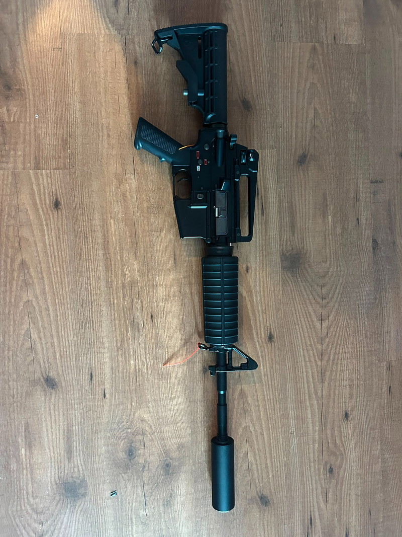 Imagen 1 de G&G CM16 Carbine met of zonder G&G tracer unit (midnight hawk)