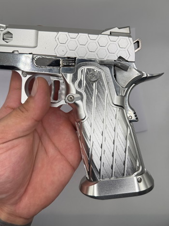 Image 4 for High End Tokyo Marui Hi-Capa 4.3 Custom-Build