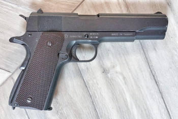 Afbeelding 2 van Cybergun Colt M1911 A1 100th Anniversary CO2 psitool