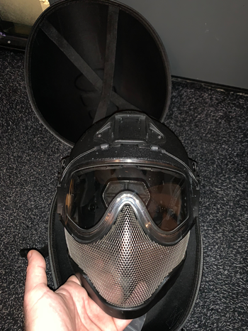 Bild 3 für WARQ helm incl. draagkoffer - zwart