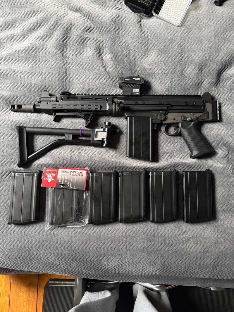 Image 1 for VFC FAL OSW GBB + 7 Mags + NPAS