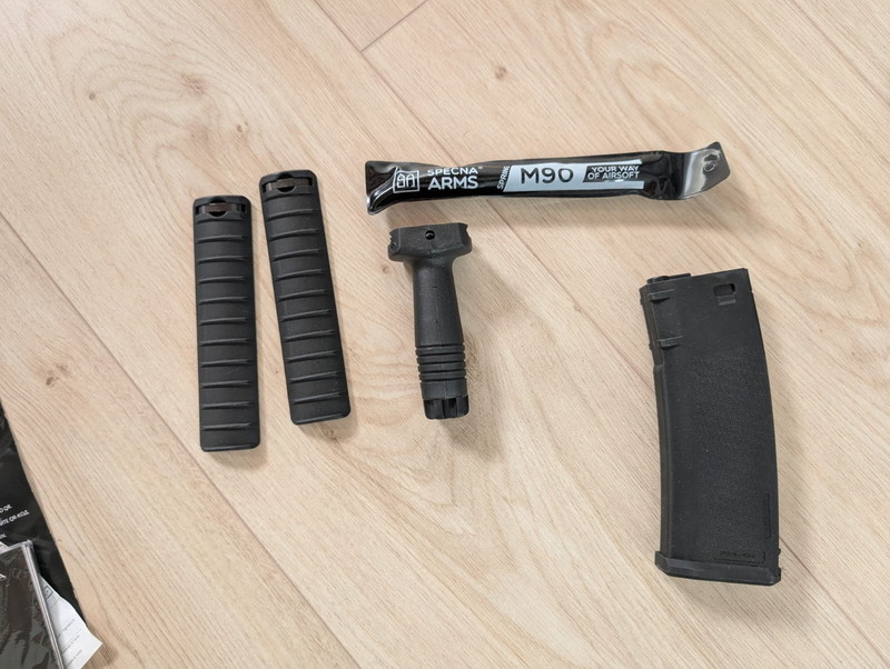 Image 1 pour SA-C04 CORETM Carbine Replica M4 complete startersset