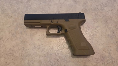 Bild für Glock 17 Gen.3 Gas Blowback by Army Armament