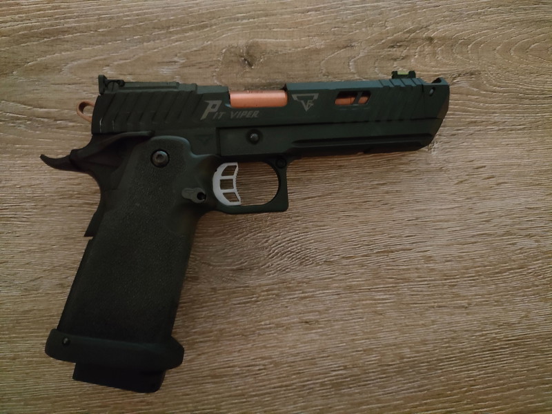 Imagen 1 de EMG/TTI 2011 Pit Viper JW4 GBB