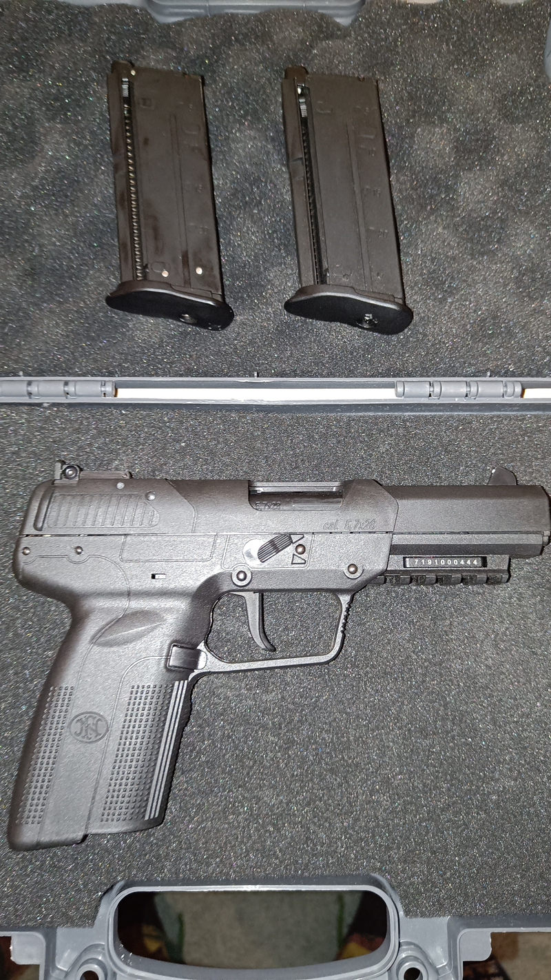 Image 1 for FN Herstal 5.7 Replica GBB