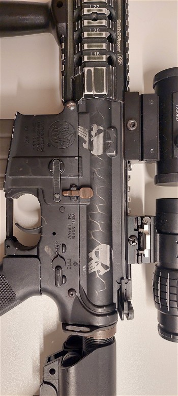 Image 2 for Smith & Wesson M4 (elektrisch 11.1v) met custom paintjob