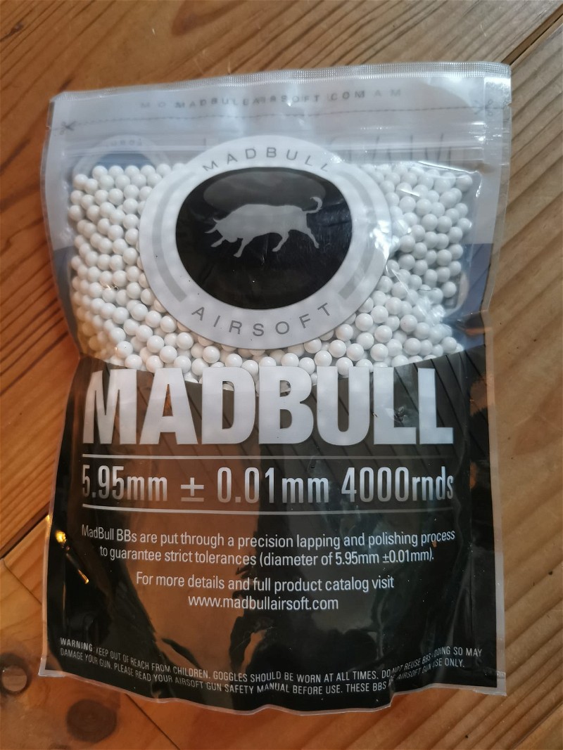 Image 1 for Madbull .25bb's 4000 ONGEOPEND