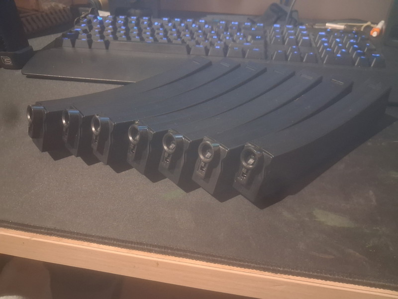 Image 1 for 7x mp5 mags + mp5 adapter for speedloader