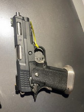 Image pour Hi-Capa 3.8 Force Velociraptor  Met 1 mag