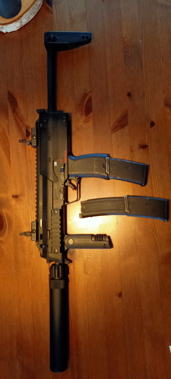 Image 3 for VFC MP7 GBB met silencer en 2 mags