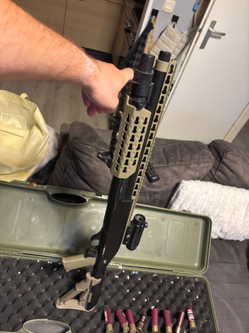 Image 3 for Shotgun with case and red dot scope and 8 shells