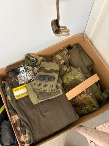 Image 5 for High end airsoft collectie, volledig geüpgradede M110 A1 DMR, ARP9 Gold Edition, Glocks en gear