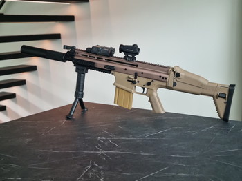 Imagen 2 de Zeer nette Scar-H Tan AEG