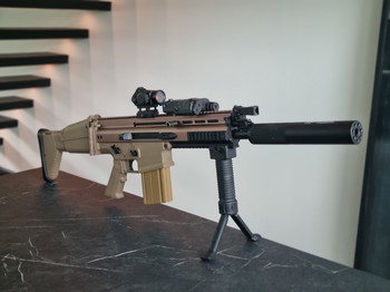 Afbeelding 3 van Zeer nette Scar-H Tan AEG