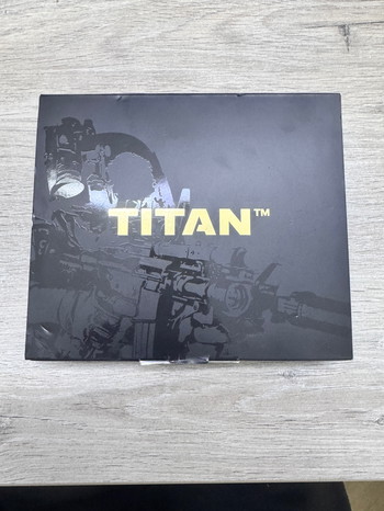 Image 3 pour TITAN V2 rear wire-Defect