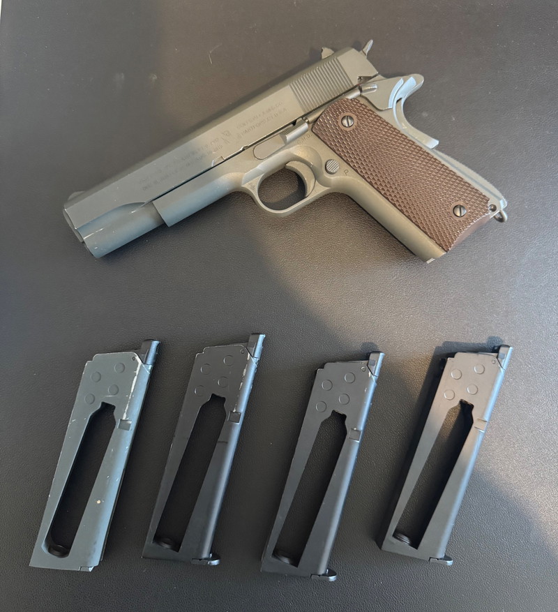 Imagen 1 de Colt M1911 werkend met 4 magazijnen