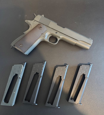Imagen 2 de Colt M1911 werkend met 4 magazijnen
