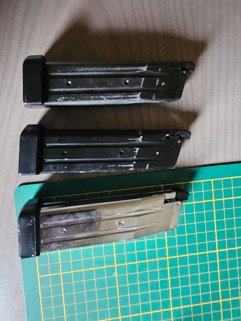 Image 1 pour Hi capa green gas mags